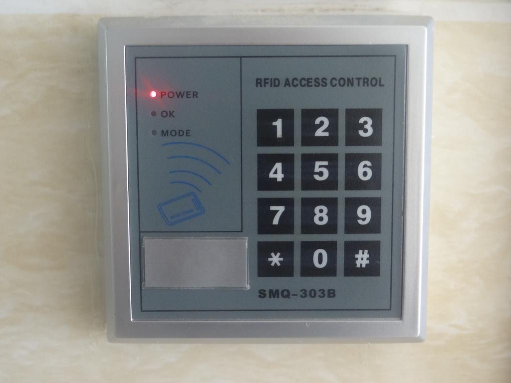 Tai Wah Guest House Цзюлун Экстерьер фото