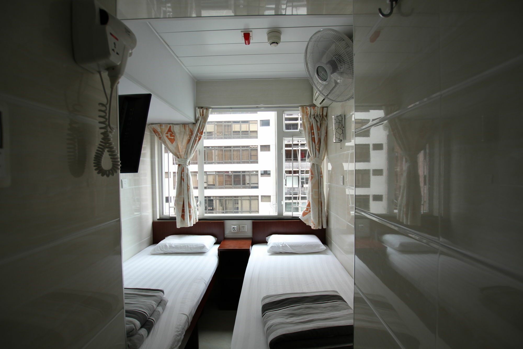 Tai Wah Guest House Цзюлун Экстерьер фото